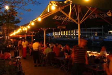 Terrace of the Berliner Republik at night