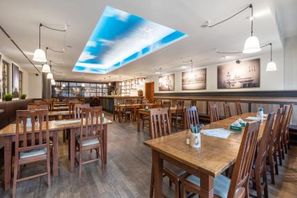 Gastraum im Hopfingerbräu am Brandenburger Tor