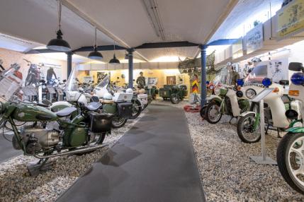 Sammlung an Motorrädern im DDR Museum: Motorrad in Berlin 