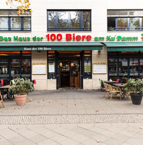 Eingang des Haus der 100 Biere
