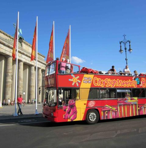 Berlin City Tour Berlin City Tour Bus davanti a Brandenburger Tor
