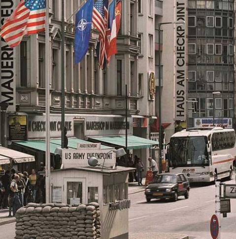 Mauermuseum - Museum Haus am Checkpoint Charlie Mauermuseum - Museum Haus am Checkpoint Charlie