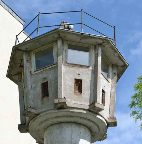 DDR Wachturm in der Erna-Berger-Straße