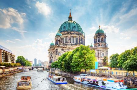  La cathédrale de Berlin en été